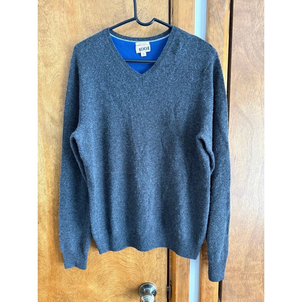 Men’s 1901 V-Neck Cashmere Sweater Sz. M Charcoal
